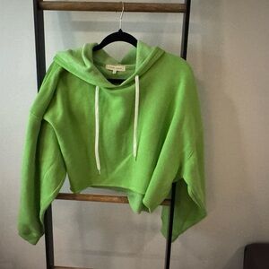 Green cropped hoodie #croppedhoodie
GREEN